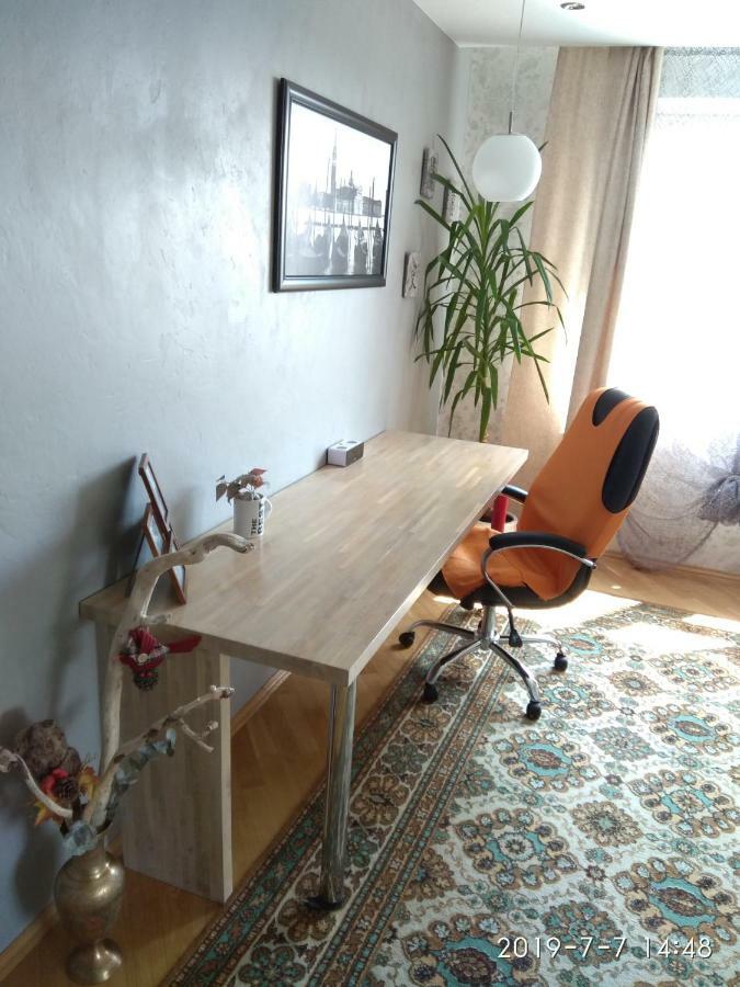 Apartamenty V Minske S Dwumä Spalnyami Dış mekan fotoğraf